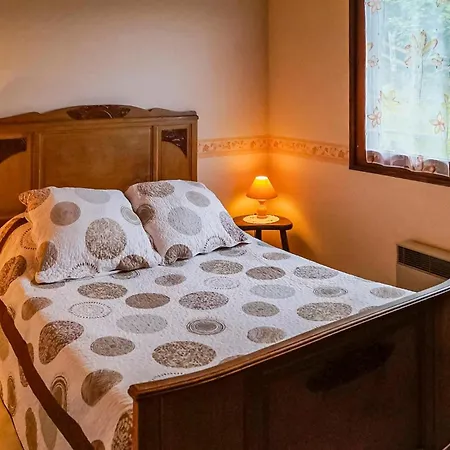 3 Bedroom Lovely In Pontarlier Feriehus